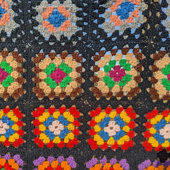 HANDMADE Granny Square Roseanne Square Crochet Knitted Afghan throw blanket - Picture 6 of 9